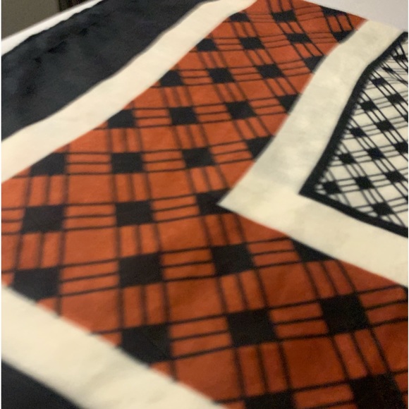 Multi colored scarf - Picture 5 of 6